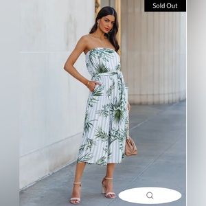 VICI - Fangirl Strapless Pocketed Palm Print Jumpsuit - Only worn once!